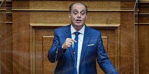 Ο Κυριάκος Βελόπουλος στη Βουλή για τη σύσταση εξεταστικής επιτροπής