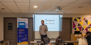 Ακαδημαϊκό Πρόγραμμα