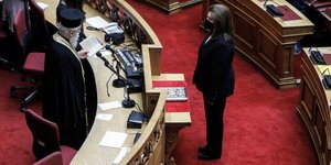 Ορκίστηκε βουλευτής η Τόνια Αντωνίου