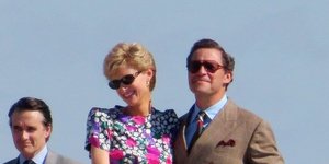 Φωτογραφία από τα γυρίσματα του The Crown στην Πάλμα ντε Μαγιόρκα © Splash/Backgrid