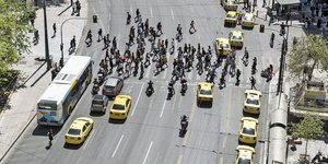 Κόσμος στο Σύνταγμα