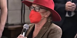 H δημοσιογράφος Ίνγκεμποργκ Μπέουχελ