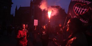 Διαδηλωτές στην Ολλανδία κατά των νέων περιοριστικών μέτρων για τον κορωνοϊό