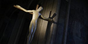 Εικόνα αγάλματος από την καθολική εκκλησία