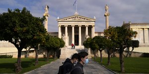 Εικόνα από τα Προπύλαια στο κέντρο της Αθήνας