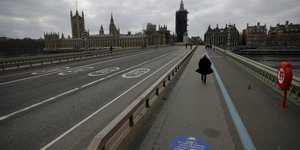 Απαγορεύει τις πτήσεις από έξι αφρικανικές χώρες η Βρετανία