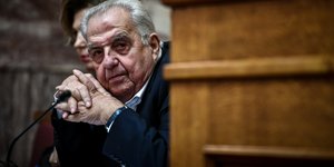 Αλέκος Φλαμπουράρης