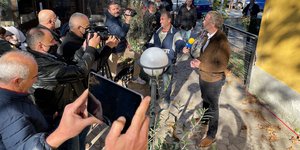 Παύλος Γερουλάνος μικροφωνα