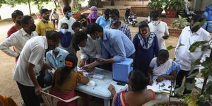 Ινδία πολίτες έλεγχος COVID