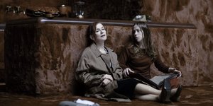 Η Ιζαμπέλ Ιπέρ στη σκηνή με την κόρη της Λώρα