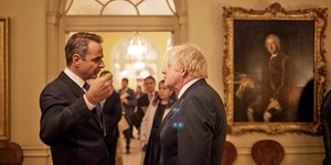 Ο Κυριάκος Μητσοτάκης με τον Μπόρις Τζόνσον στην Ντάουνινγκ Στριτ 10