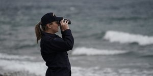 Η γυναίκα εντοπίστηκε από τους λιμενικούς
