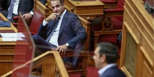 Κυριάκος Μητσοτάκης, Αλέξης Τσίπρας στη βουλή