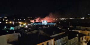 Φωτιά στη Ναύπακτο, κοντά σε οικισμό 