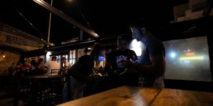 Νυχτερινή διασκέδαση στην Κύπρο, έλεγχος πιστοποιητικών