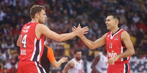 Βεζένκοφ και Σλούκας