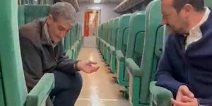 Νίκος Παππάς και Χρήστος Γιαννούλης ψάχνουν ...μανιτάρια σε τρένο