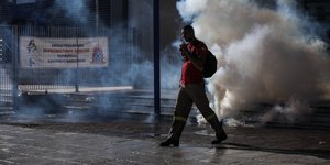 Επεισόδια μεταξύ πυροσβεστών και Αστυνομίας στο Μαρούσι
