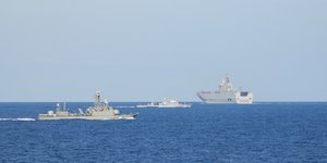 τρια πολεμικα