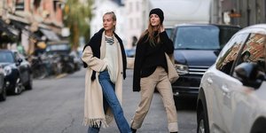 γυναίκες με πανωφόρια