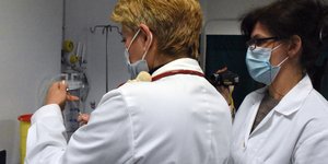 ξανθια γιατρος εμβολιο 