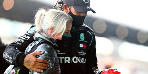 angela cullen lewis hamilton