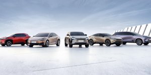 toyota νέα μοντέλα