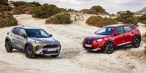 toyota yaris cross vs peugeot 2008