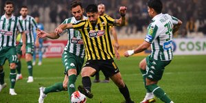 Φάση από το ΑΕΚ-Παναθηναϊκός