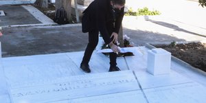 Ο Νίκος Ανδρουλάκης στον τάφο της Φώφης Γεννηματά