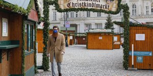 Άδεια χριστουγεννιάτικη αγορά στην Αυστρία