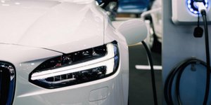 φόρτιση ηλεκτρικού αυτοκινήτου