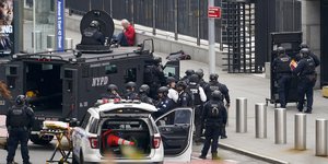Ένοπλος άνδρας έξω από τα γραφεία του ΟΗΕ στη Νέα Υόρκη σήμανε συναγερμό στις Αρχές