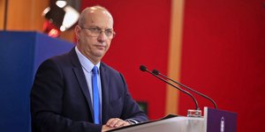 Γιάννης Οικονόμου