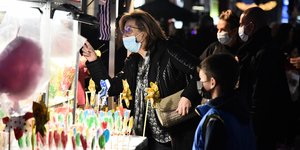 γυναικα μαλλί γριας 