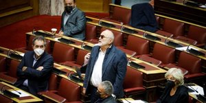 Ο Παναγιώτης Κουρουμπλής στη βουλή