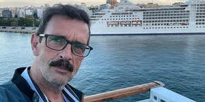 Λεωνίδας Κακούρης: Σύσσωμη η οικογένεια του στην κινηματογραφική πρεμιέρα του