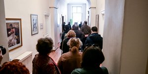 Μεγάλες ουρές μέχρι αργά το απόγευμα για τις εκλογές του ΚΙΝΑΛ