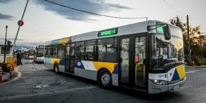 Μενίδι, λεωφορείο