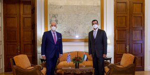 Ο Έλληνας ΥΠΕΞ με τον υπουργό Βιομηχανίας και Τεχνολογίας των ΗΑΕ, Σουλτάν μπιν Αχμέντ αλ Τζαμπέρ