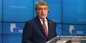 O πρόεδρος του Ευρωπαϊκού Κοινοβουλίου, Νταβίντ Σασόλι, στέλνει μήνυμα για τα Χριστούγεννα