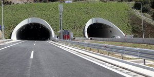 σήραγγες στην ελλάδα
