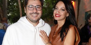 Η σύντροφος του Λάμπρου Κωνσταντάρα, Στεφανία Γκουρνέλου μίλησε πρώτη φορά για τη σχέση τους