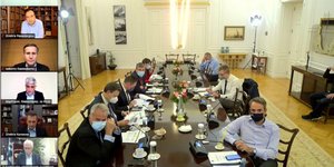 Σύσκεψη του Κυριάκου Μητσοτάκη και συναρμόδιων υπουργών με την ηγεσία της τοπικής αυτοδιοίκησης