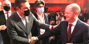 Επαφές Τσίπρα στις Βρυξέλλες