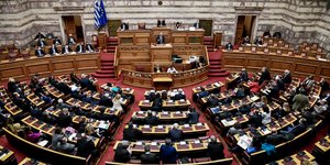 Συζήτηση στην Ολομέλεια της Βουλής για τον Προϋπολογισμό του 2022