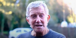 Ο Πιτ Μπρόντχερστ αντιμετωπίζει σοβαρό πρόβλημα με τα μάτια του