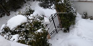 Στο Πικέρμι ο αποκλεισμός των κατοίκων δυσχεραίνεται από την διακοπή ρεύματος για περισσότερες από 24 ώρες