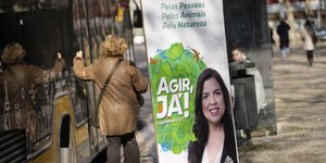 γυναίκα στην Πορτογαλία περνά