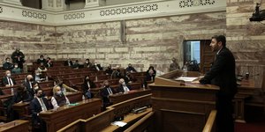 Ο Νίκος Ανδρουλάκης μιλά στην Κοινοβουλευτική Ομάδα του ΚΙΝΑΛ